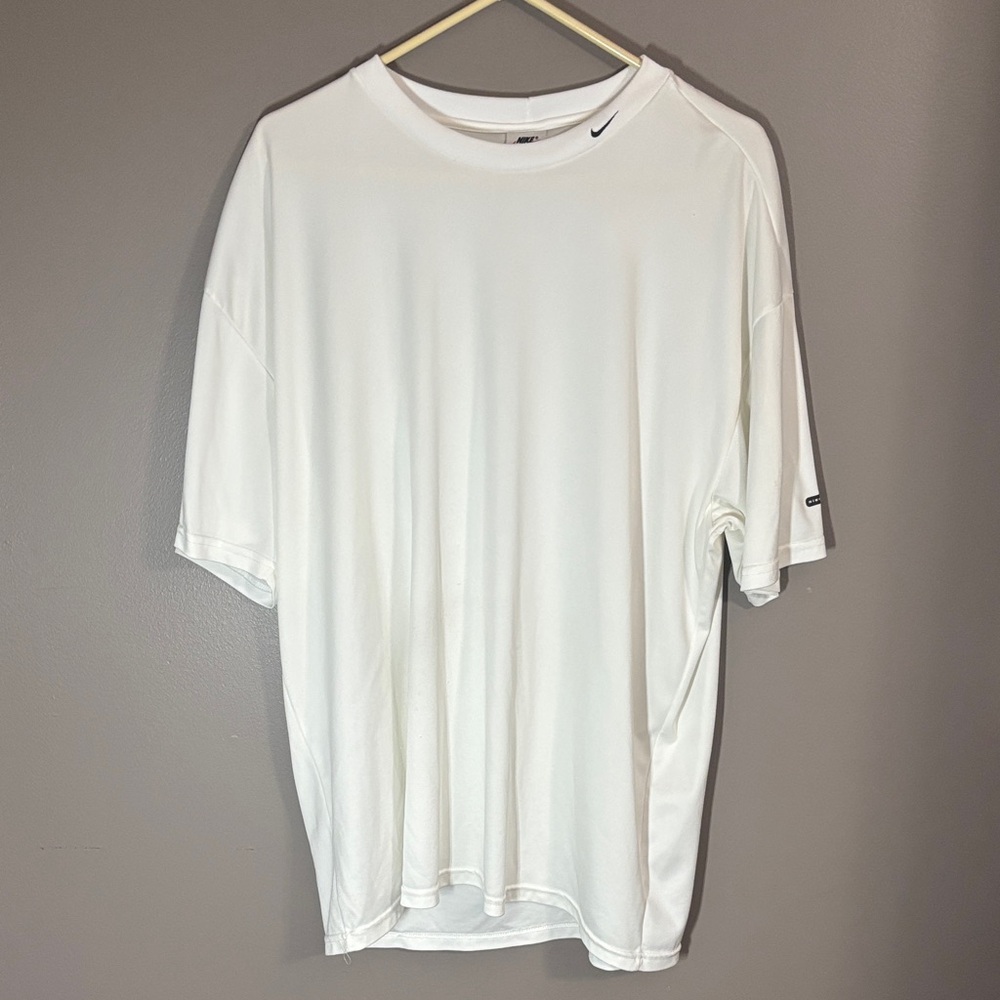 Nike Men's Classic White Short Sleeve Tee